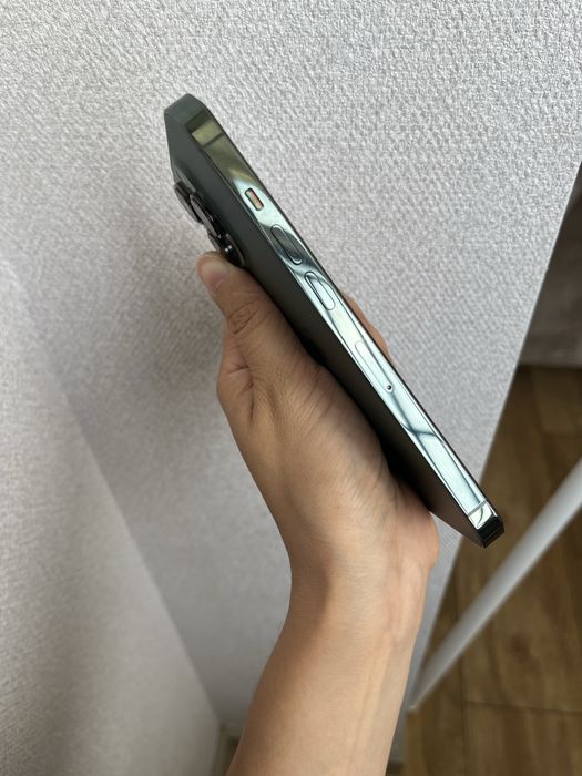 Продам iphone 13 pro