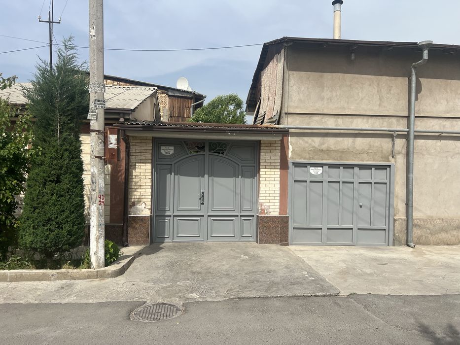 Yakkasaroy Vibrskiy mahalla uchaska sotiladi