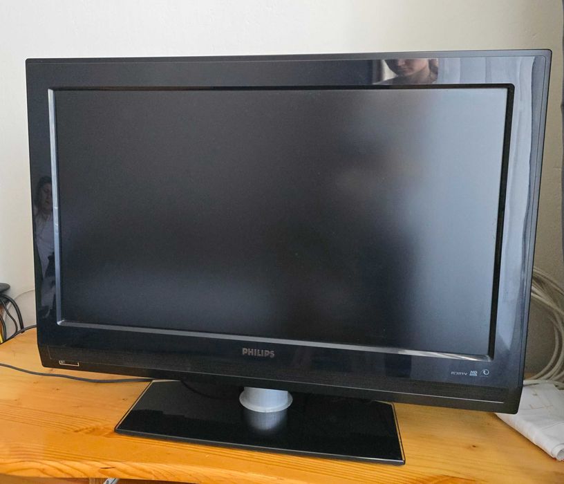 Телевизор Philips LCD 32'' - модел 32PFL5522D