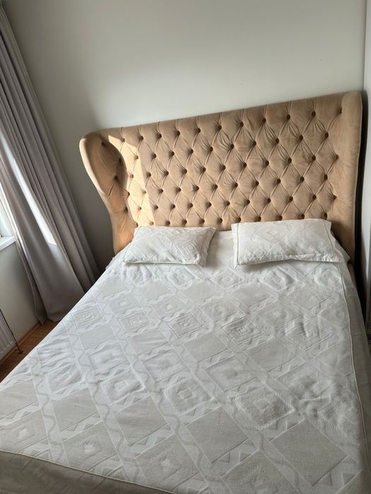 Спальный кровать