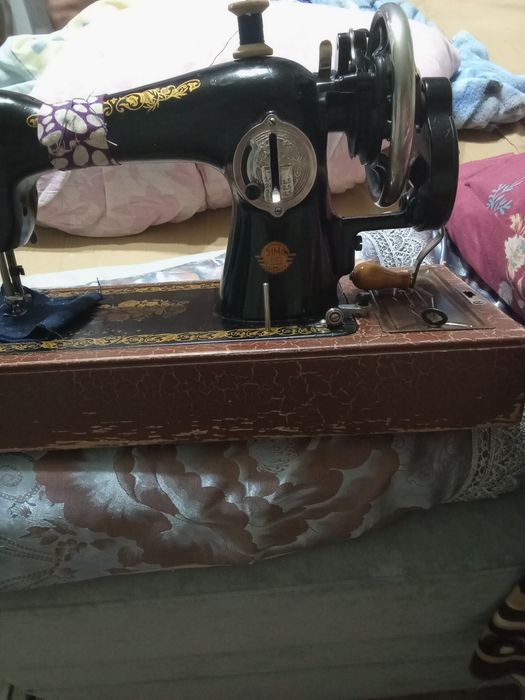 Швейная машинка ручная
