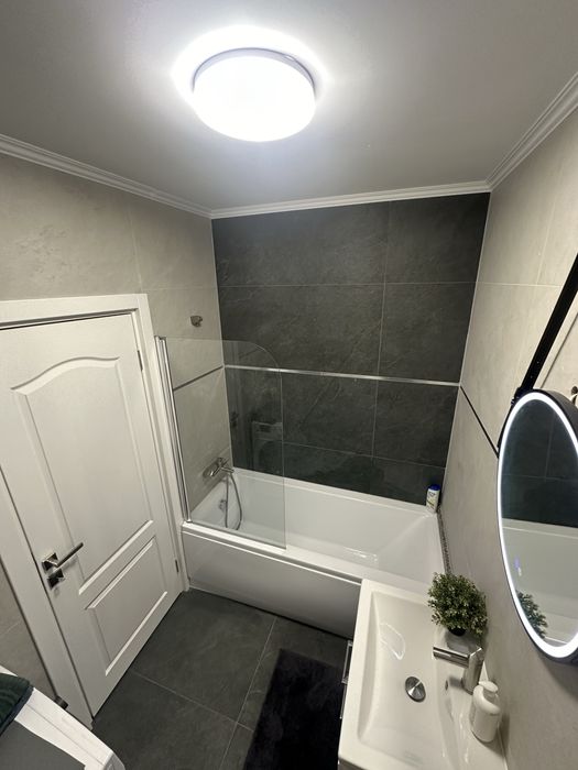 Vand apartament 3 camere prima onestilor
