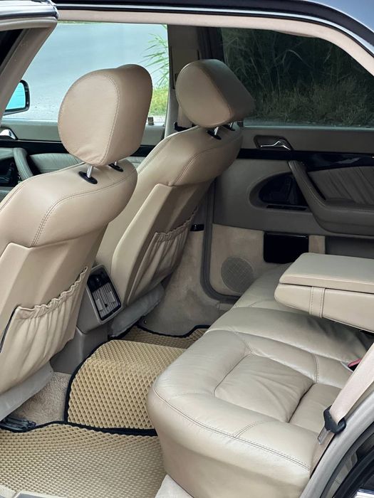 легендарный мерседес бенс 1998год лонг кабан