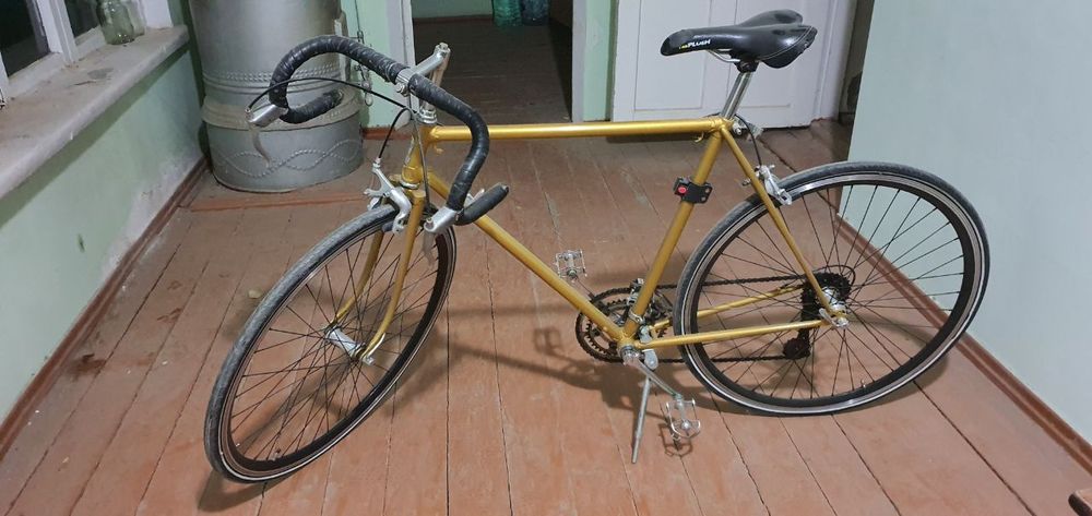 Продается велосипед Гонщик