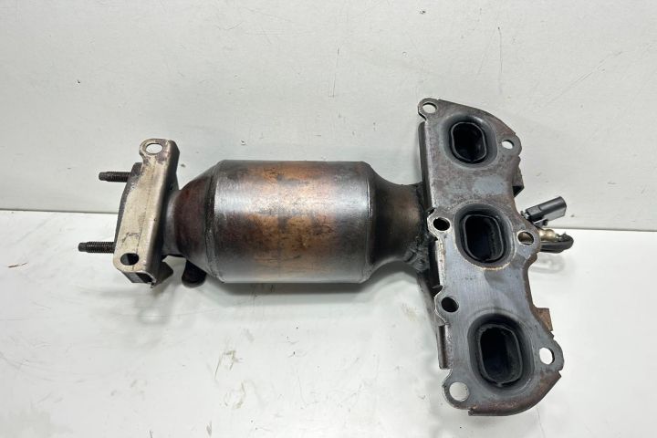 Catalizator 22304020 Volkswagen VW Polo a 4-a generatie 9N (facelift)