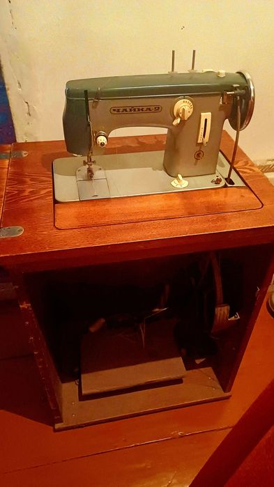 Продаётся швейная машина чайка