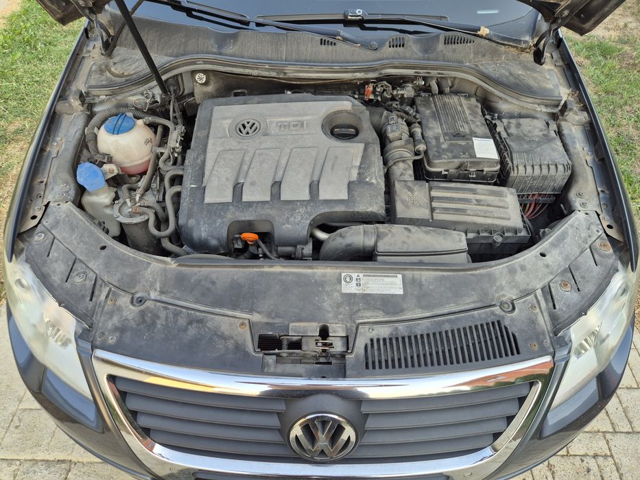 Vw Passat B6 1.6 TDI 105 Cp   Climatronic Parktronic din 2010 Euro 5