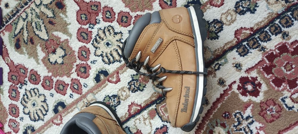 Продам детские ботиночки