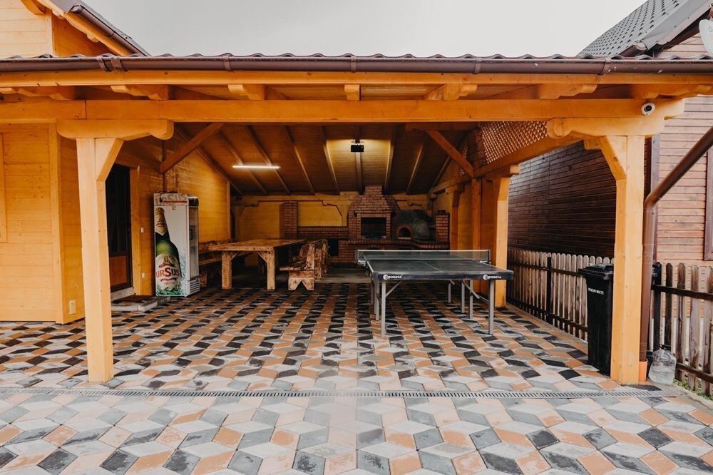 Cabana Imperial  baile figa de inchiriat ciubare / living 90 m patrati