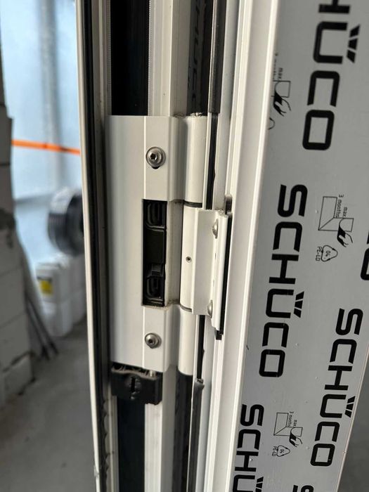 Продаются алюминиевые оконные блоки Schüco (2 шт.)