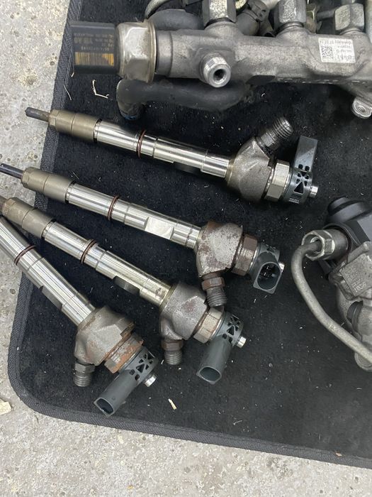 Горивна система помпа и дюзи за Audi А4, Q5 2.0tdi 190к.с