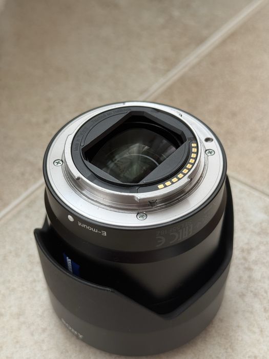 Sony 55mm f1.8 ZEISS