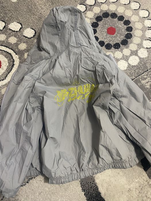 Продам детские ветровки