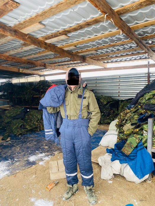 Продам комбинезоны