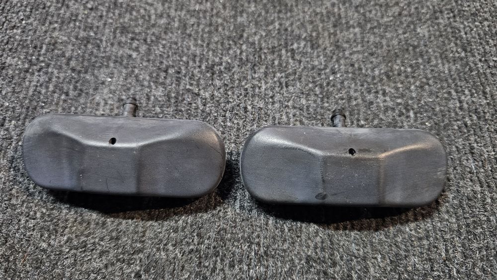 Set diuze parbriz "perdea" Volkswagen Golf 6 Passat B6/ Audi