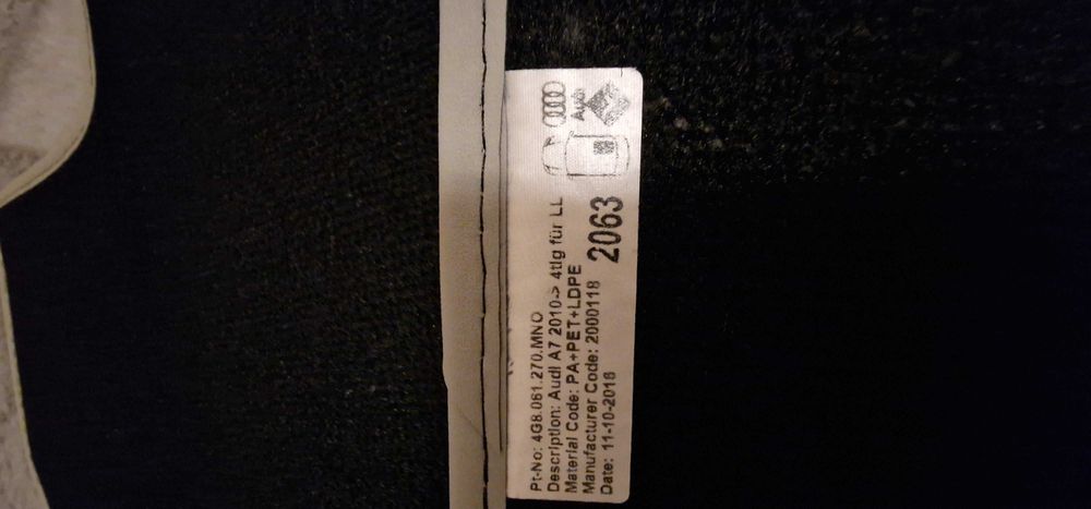 Audi A7 moketni stelki 2010>