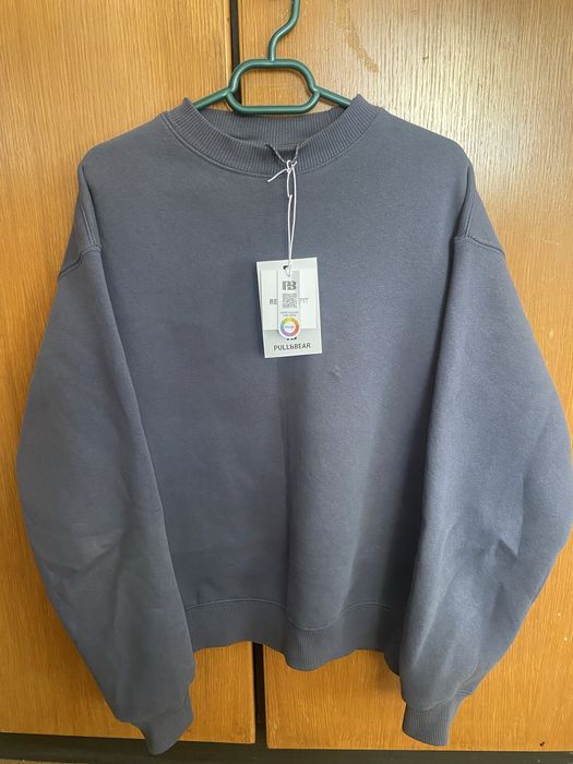 Bluza Pull&Bear cu eticheta