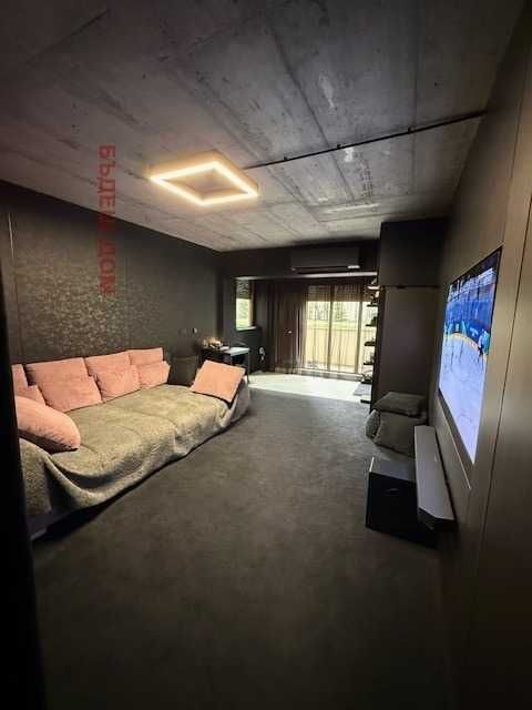 Даваме Под Наем Двустаен Апартамент В Надежда 2