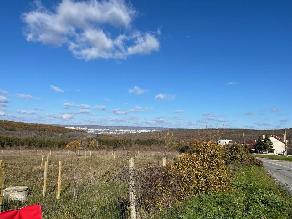 Парцели с ПУП с. Звездица за жил.строителство