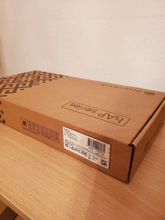 Wi-Fi роутер Микротик Hap AC3