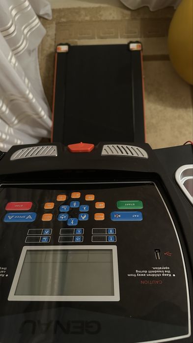 Продается беговая дорожка Genau TR-50