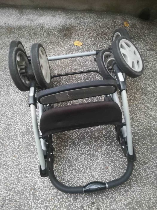 Зимна и лятна количка за бебе