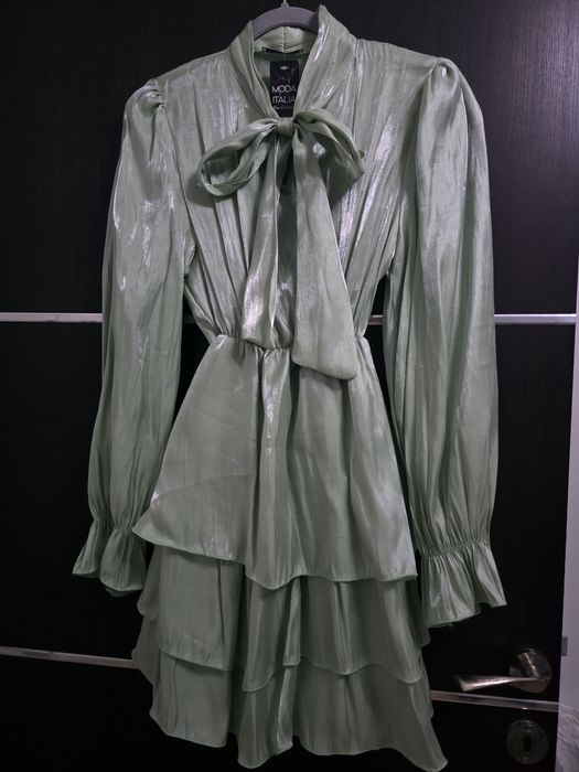 Нова официална рокля