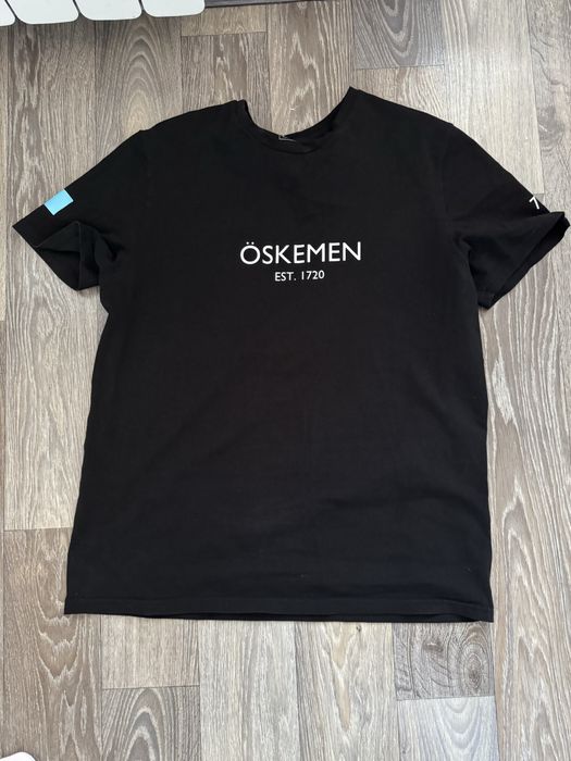 Продам новую мужскую футболку 1000 тг