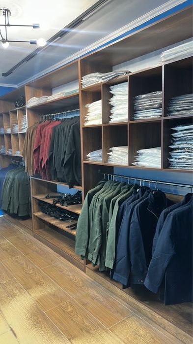 Продаётся мебель для магазина одежды