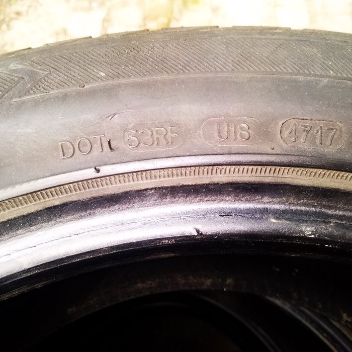 Vind set cauciucuri iarnă și vară 225,215x65,50x17 excelent