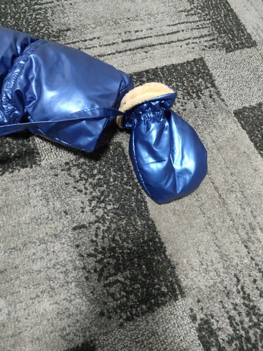 Продам детский зимнии комбинезон