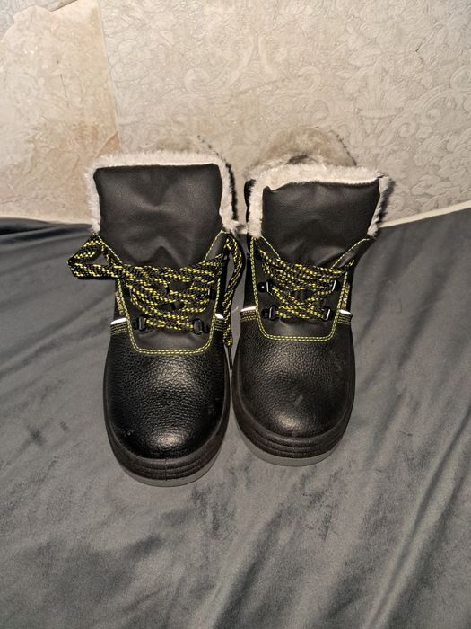 Рабочии аяқ киім