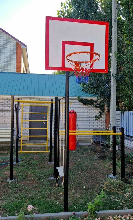 Спорт площадка (Воркаут)