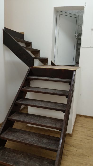 Продава се помещение 139 кв ЦГЧ
