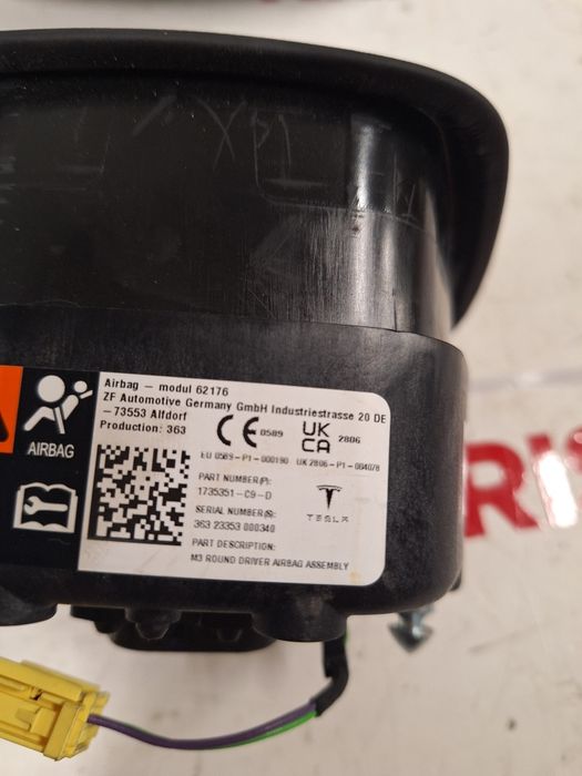 Волан с еърбег Tesla Model 3 Highland / Тесла Модел 3 2023г.