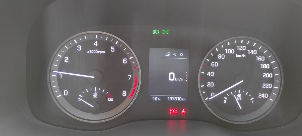 Vând Hyundai Tucson 2WD 6 MT