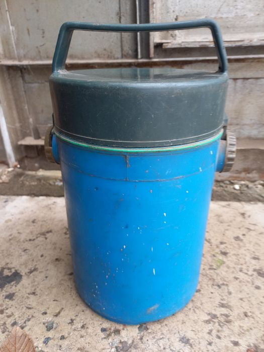 Продам советский термос для еды в хор сост