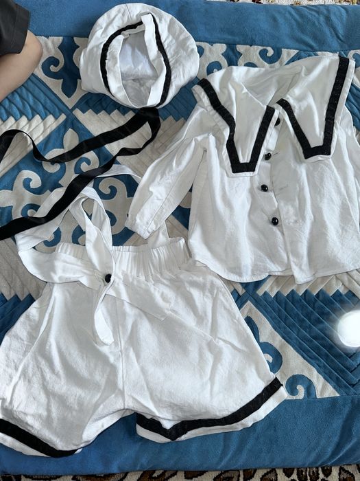 Шапка, костюм моряка