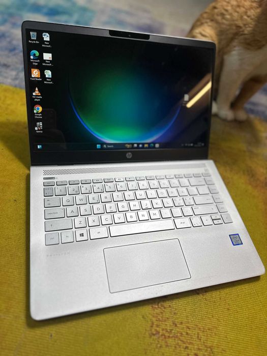 laptop Hp Pavilion 14 , i5 gen 8, 10 gb, 240 gb ssd