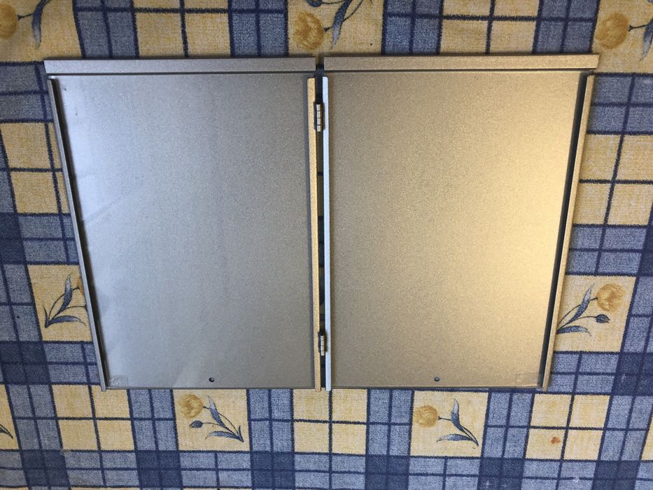 Метална рамка за снимки за бюро