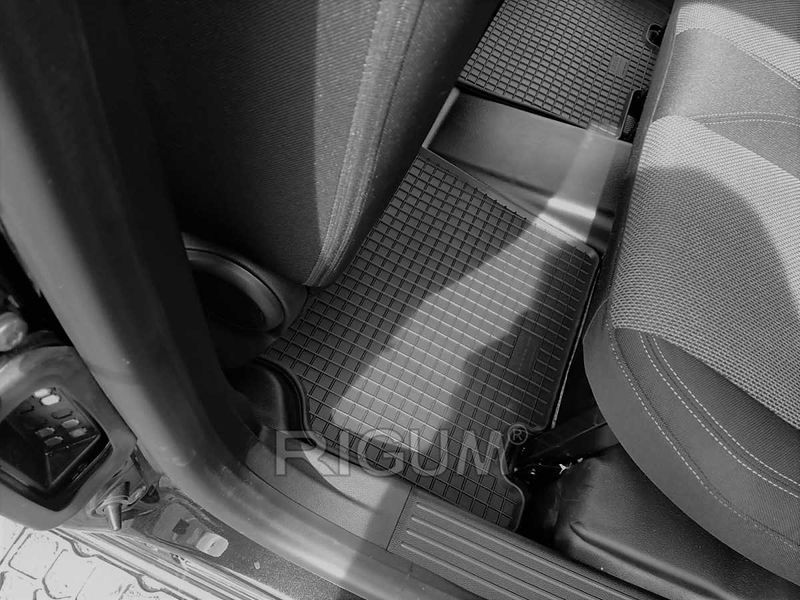 Гумени стелки или багажник RENAULT KANGOO MERCEDES CITAN от 2021 г.