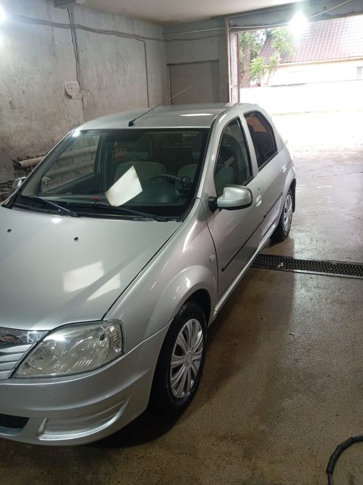 Renault Logan 2014 1.6 газ/бензин