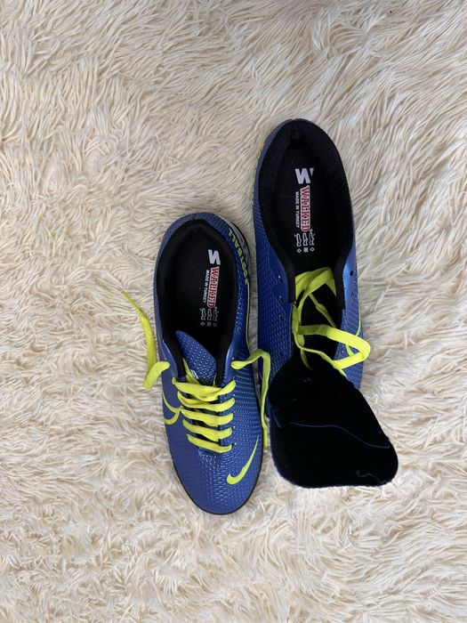 Бутсы новые 38 размер