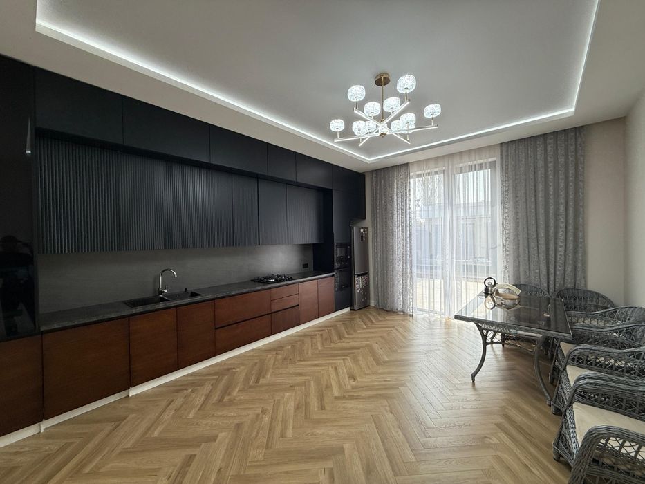 Продается 7 комнатный Дом 320кв.м Самал-2
