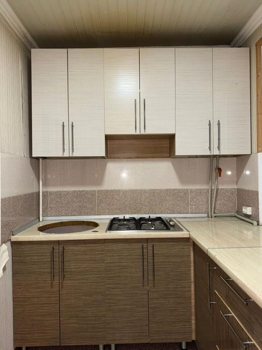 Срочно!!  Кухонный гарнитура