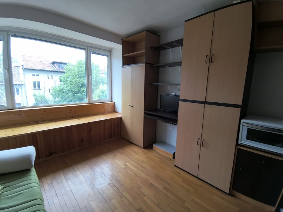 Дава се под наем Ателие в София, Лозенец - 19 кв.м за 340 € - Снимка #4