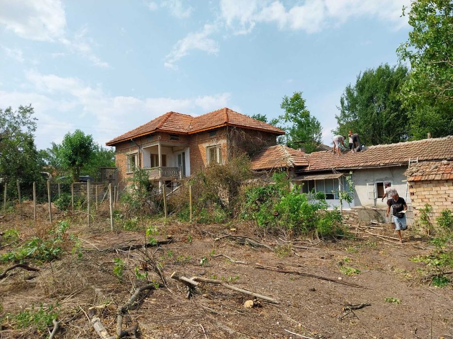 Продава се Къща в с. Павел, Област Велико Търново - 300 кв.м за 54 €/кв.м - Снимка #3