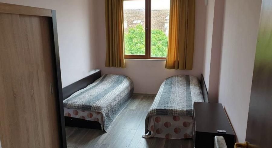 Дава се под наем Тристаен апартамент в Варна, Генералите - 90 кв.м за 750 € - Снимка #3