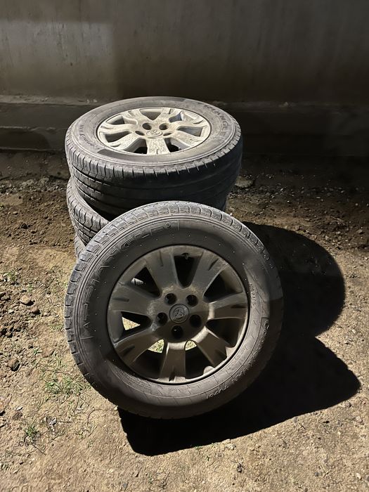 комплект диски шина тойота R16