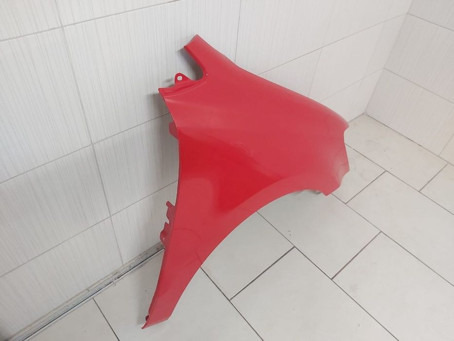 Aripa Fata Dreapta VW Polo 6R 2009-2014 LP3G Rosu
